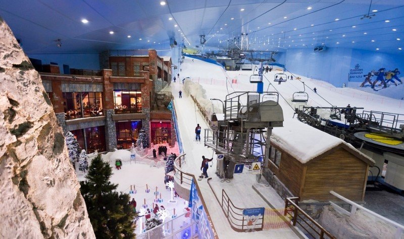 Ski Dubai - famous places in Dubai