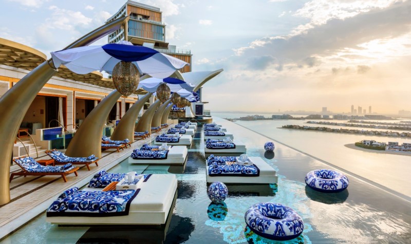 Cloud 22 - most famous infinity pools in Dubai Cloud 22 - most famous infinity pools in Dubai