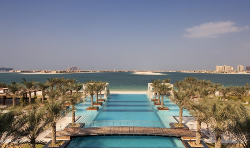 Jumeirah Zabeel Saray - Dubai infinity pools Jumeirah Zabeel Saray - Dubai infinity pools